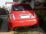 con paraurti e scarico abarth