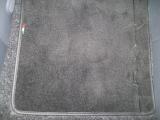 Tappetini in moquette cucitura nero bordo nero